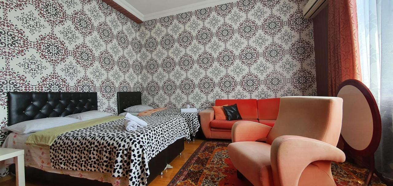 Dzveli Batumi Hotel Екстериор снимка