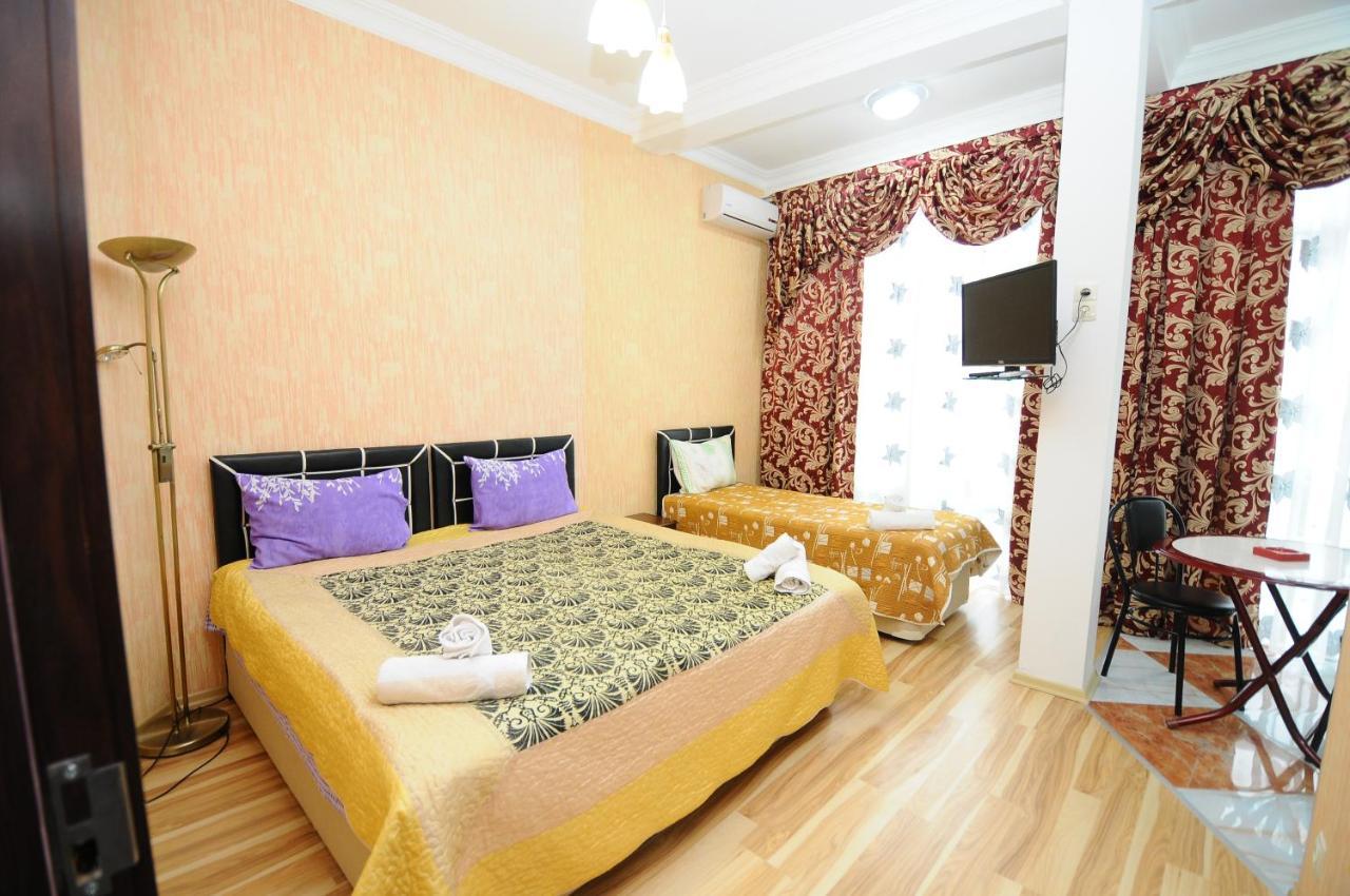 Dzveli Batumi Hotel Стая снимка