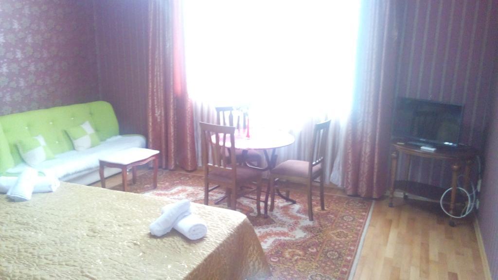 Dzveli Batumi Hotel Екстериор снимка