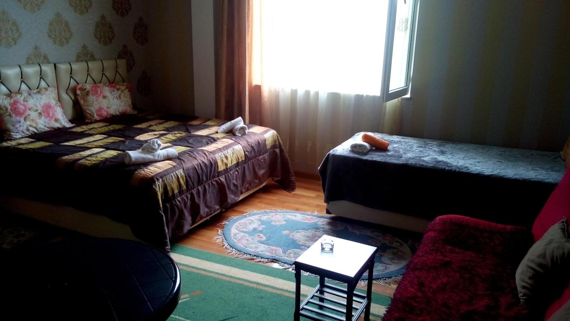 Dzveli Batumi Hotel Стая снимка