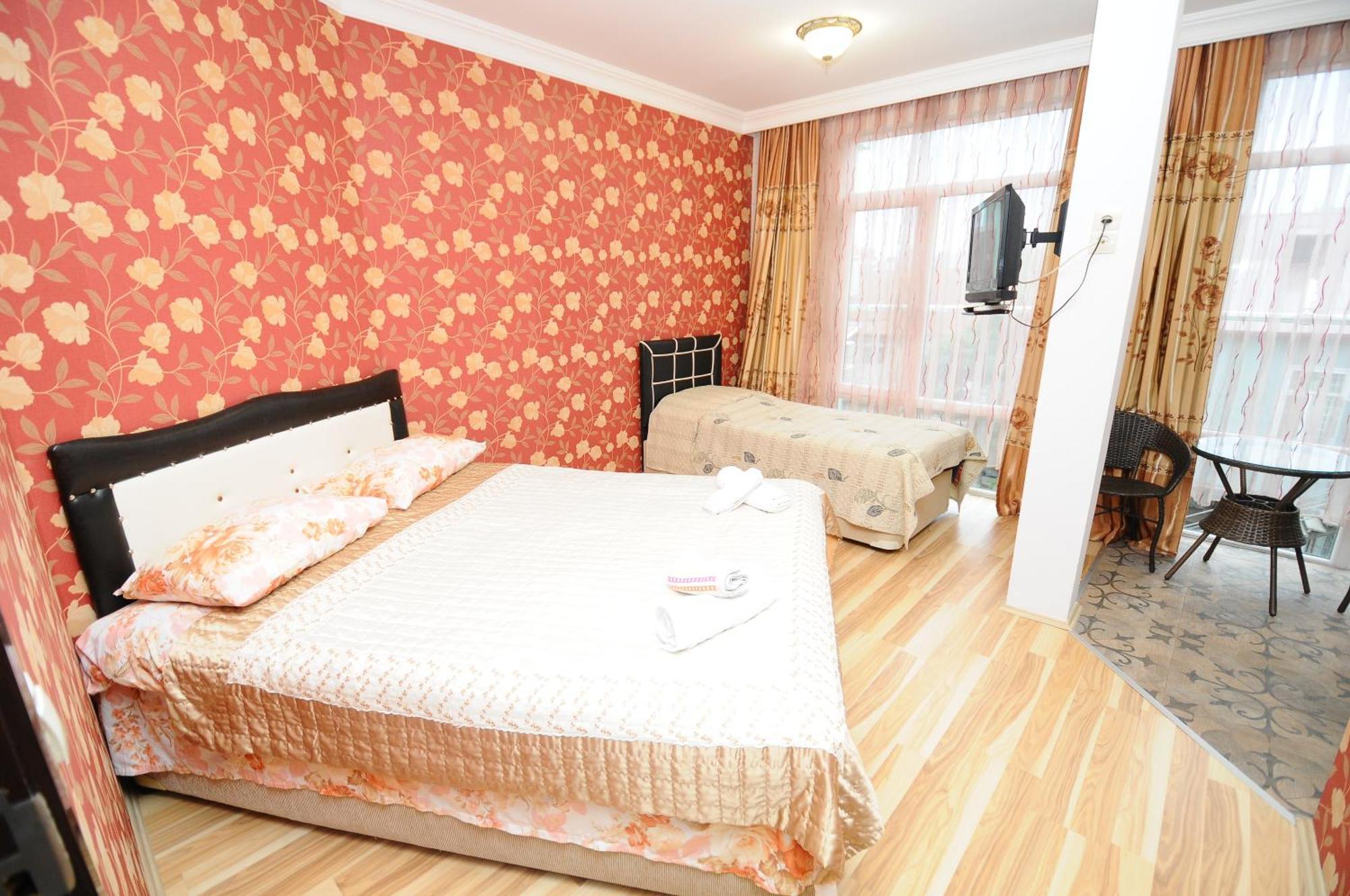 Dzveli Batumi Hotel Стая снимка