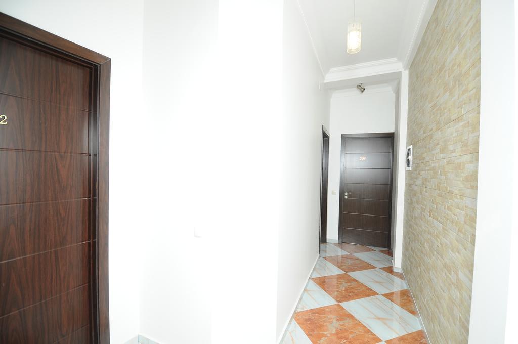 Dzveli Batumi Hotel Екстериор снимка