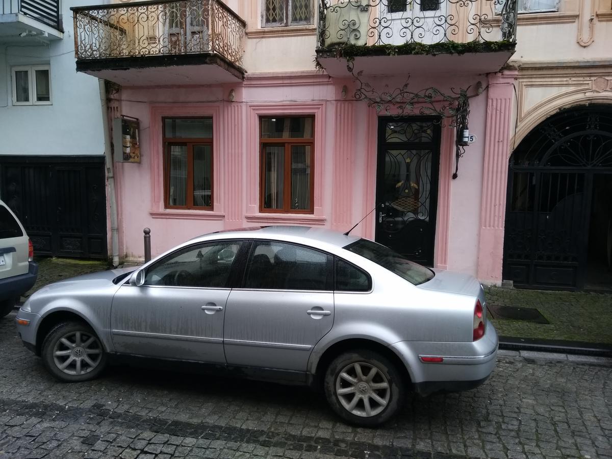 Dzveli Batumi Hotel Екстериор снимка