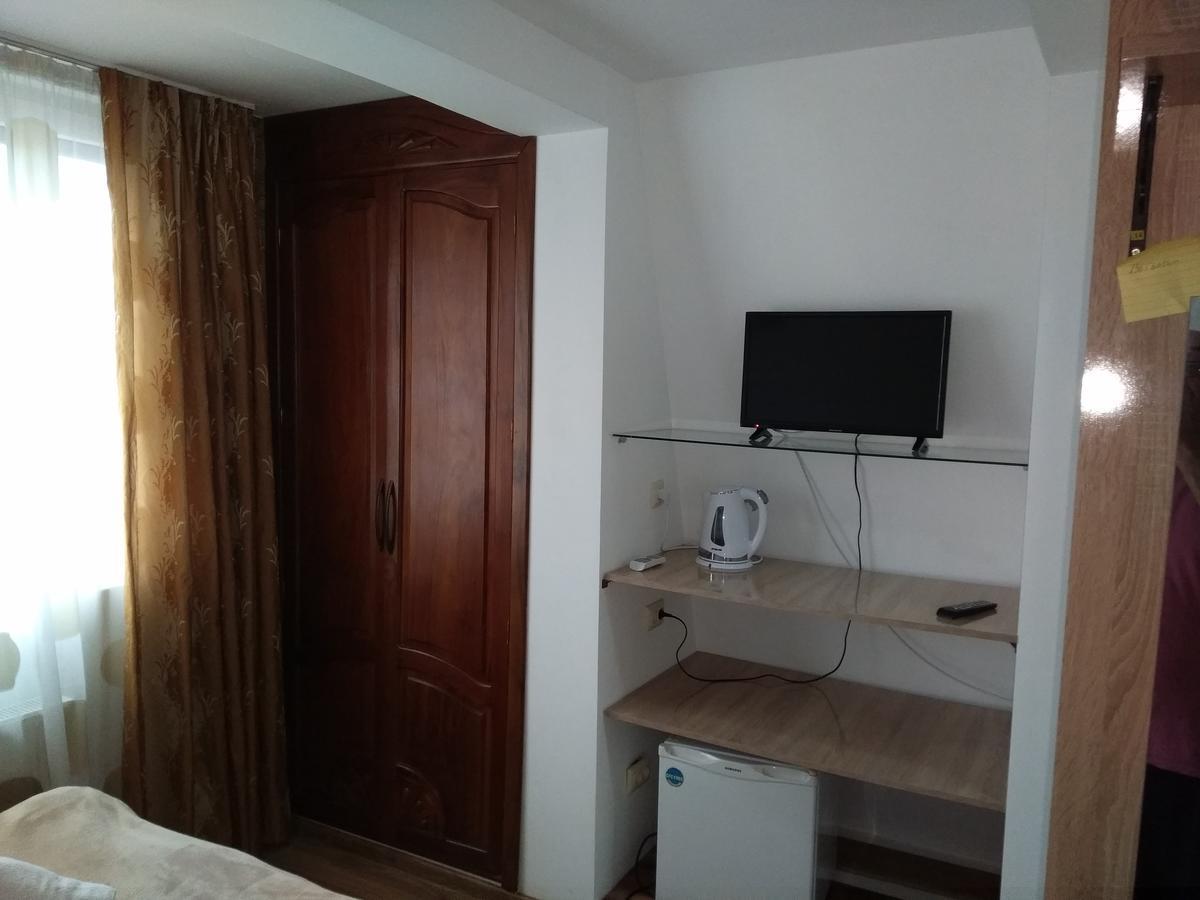 Dzveli Batumi Hotel Екстериор снимка